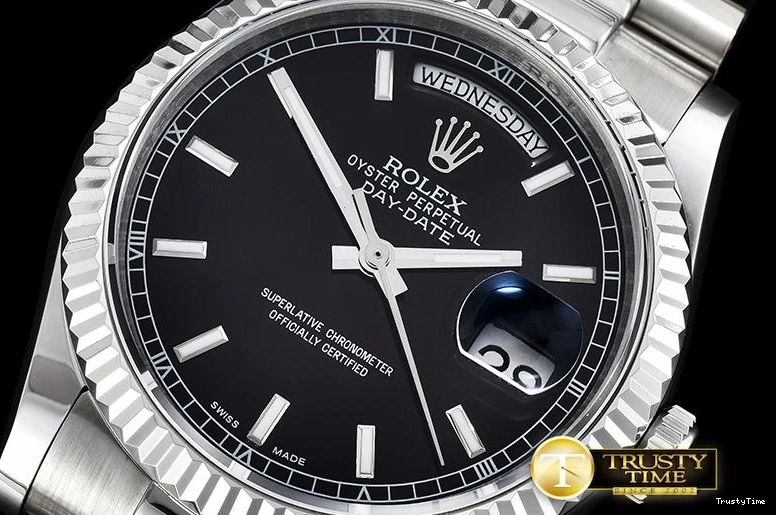 0524 RDD0215D – DayDate 36mm Chic 687